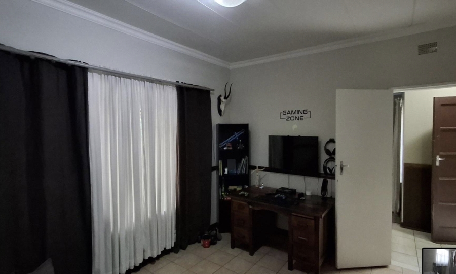 3 Bedroom Property for Sale in Generaal De Wet Free State